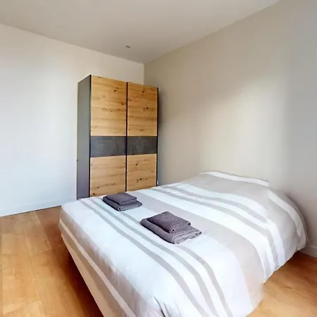 3eme Etage, Jean-jacques Rousseau Apartment